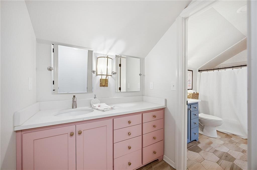 9526 Manor Road Leawood, KS 66206 - Photo 37 of 51