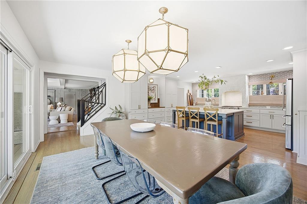 9526 Manor Road Leawood, KS 66206 - Photo 5 of 51