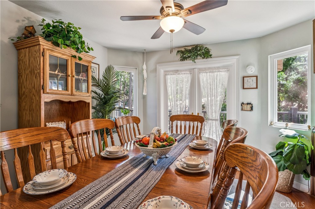 628 Grass Valley Road Lake Arrowhead, CA 92352 - Photo 9 of 64