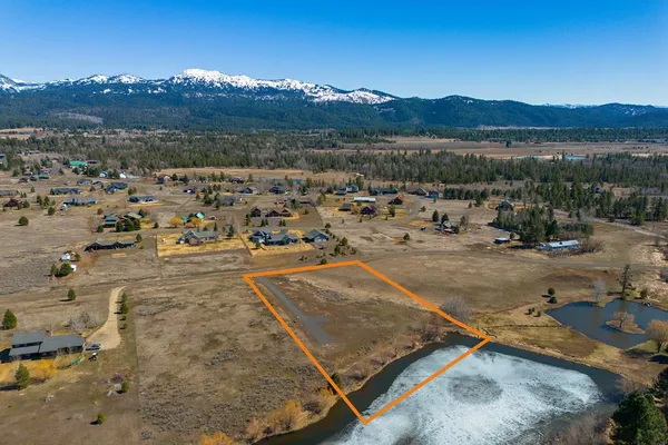 $468,000 | 13976 Ramos Court, Unit 1, McCall, ID 83638