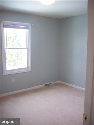 1634 Buckingham Road Harrisburg, PA 17111 - Photo 11 of 23 Gallery Image 11