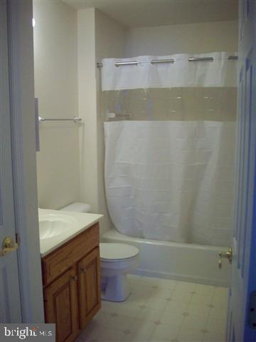 1634 Buckingham Road Harrisburg, PA 17111 - Photo 14 of 23 Gallery Image 14
