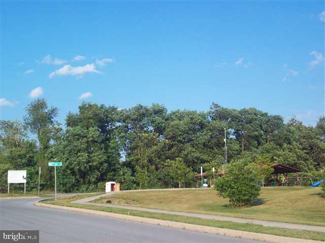 1634 Buckingham Road Harrisburg, PA 17111 - Photo 23 of 23 Gallery Image 23