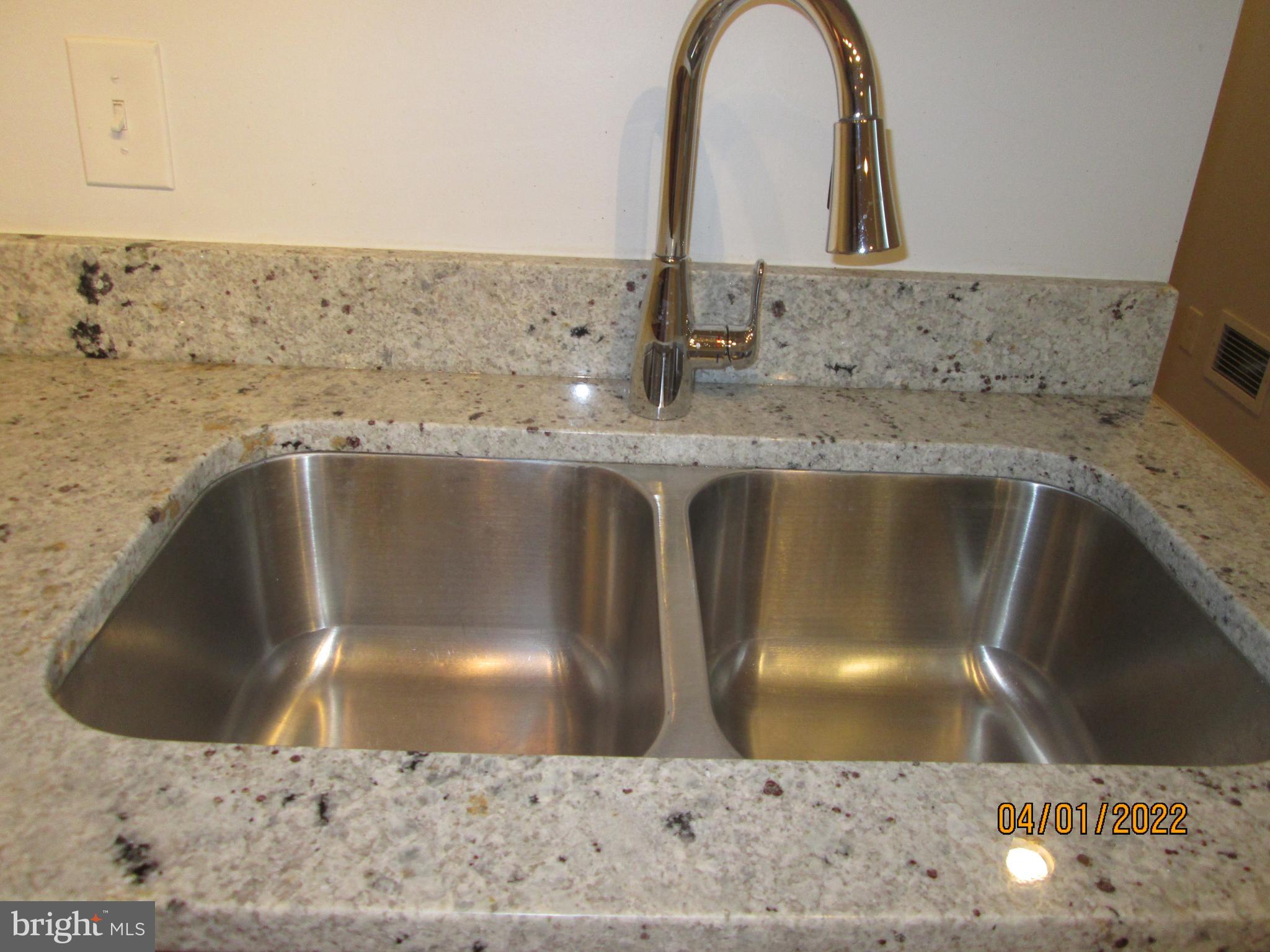 6907 Ruskin Street Springfield, VA 22150 - Photo 11 of 31