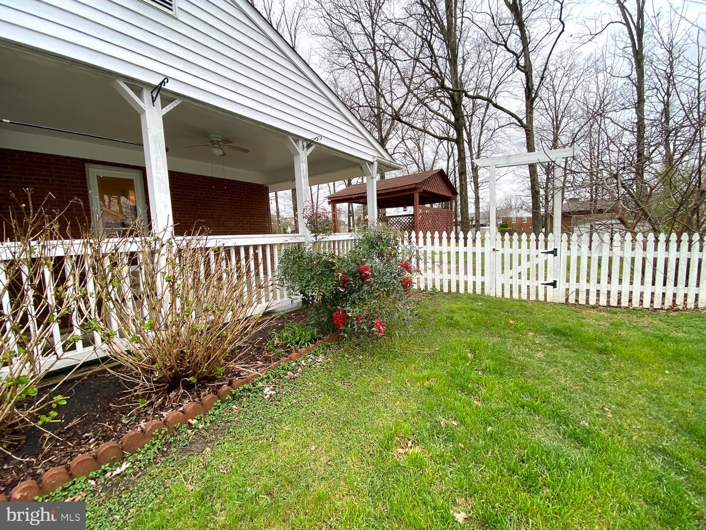 6907 Ruskin Street Springfield, VA 22150 - Photo 3 of 31