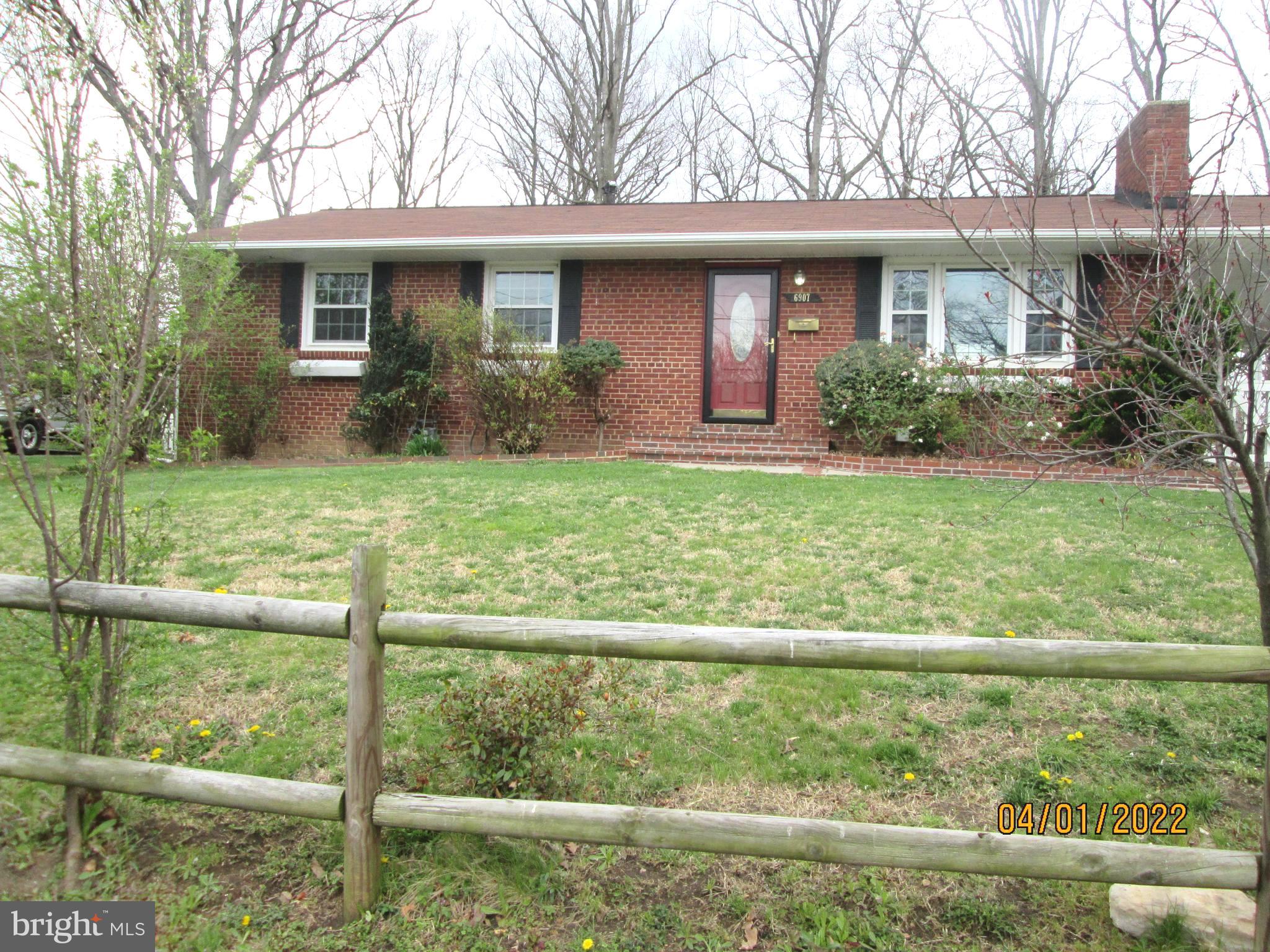 6907 Ruskin Street Springfield, VA 22150 - Photo 5 of 31