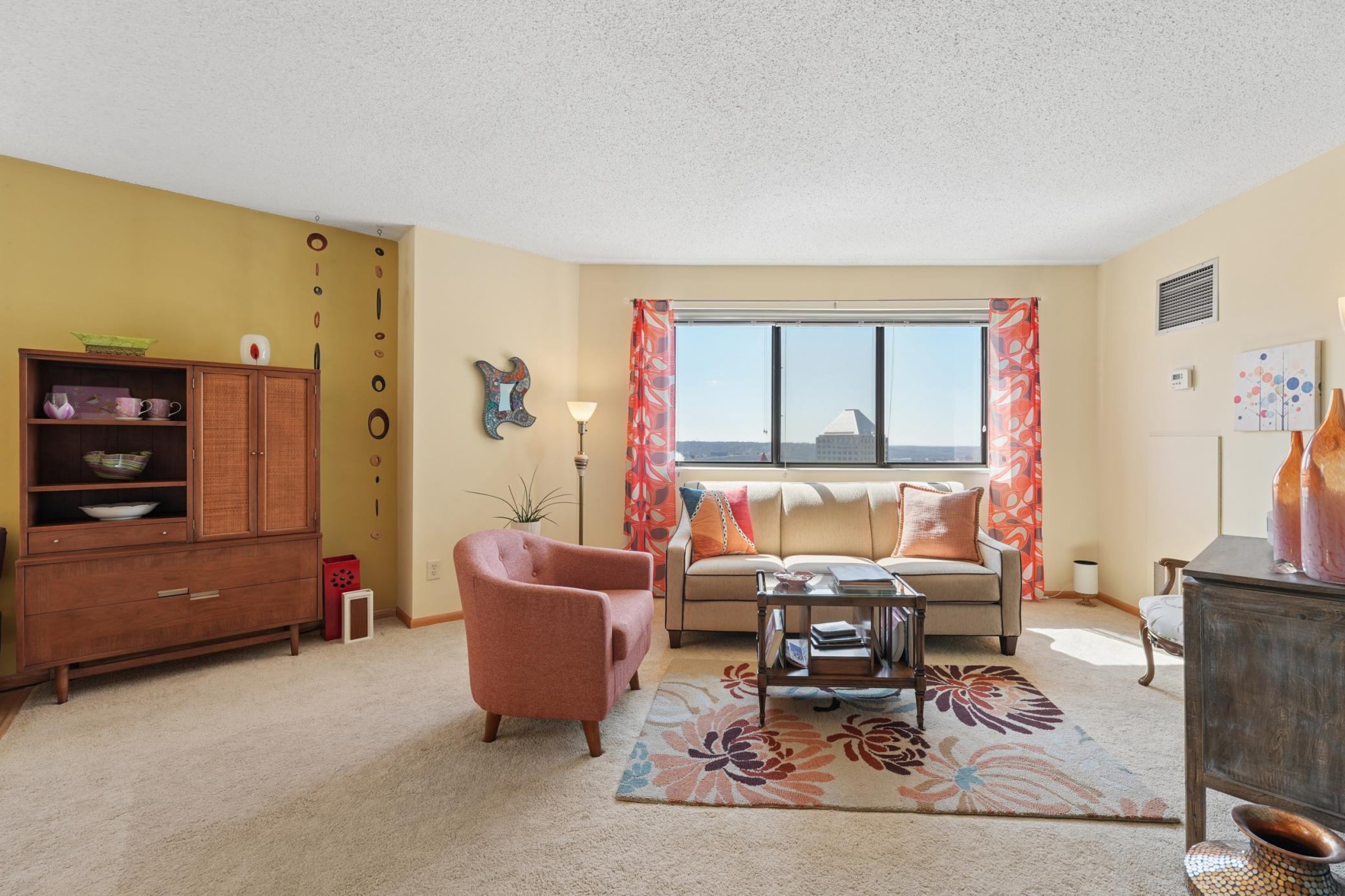 78 10th Street East, Unit 2702 St. Paul, MN 55101 - Photo 2 of 45