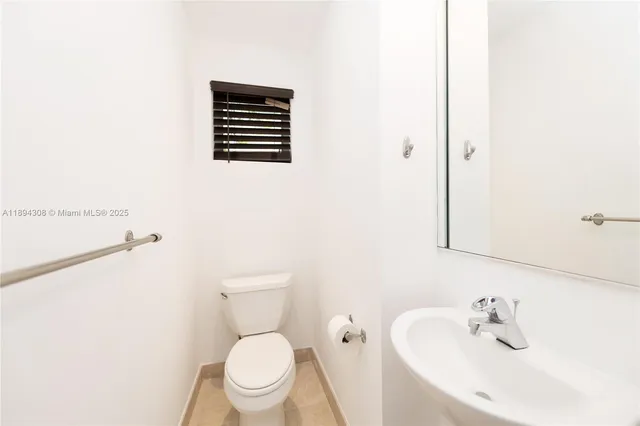 $4,350 | 212 Washington Avenue, Unit 9, Miami Beach, FL 33139