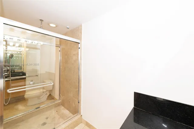 $4,350 | 212 Washington Avenue, Unit 9, Miami Beach, FL 33139