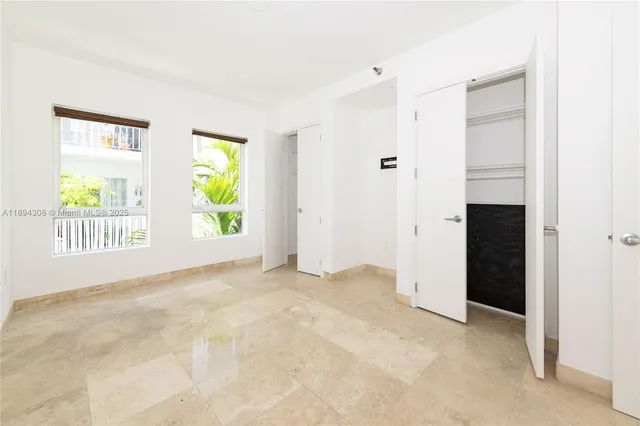 $4,350 | 212 Washington Avenue, Unit 9, Miami Beach, FL 33139