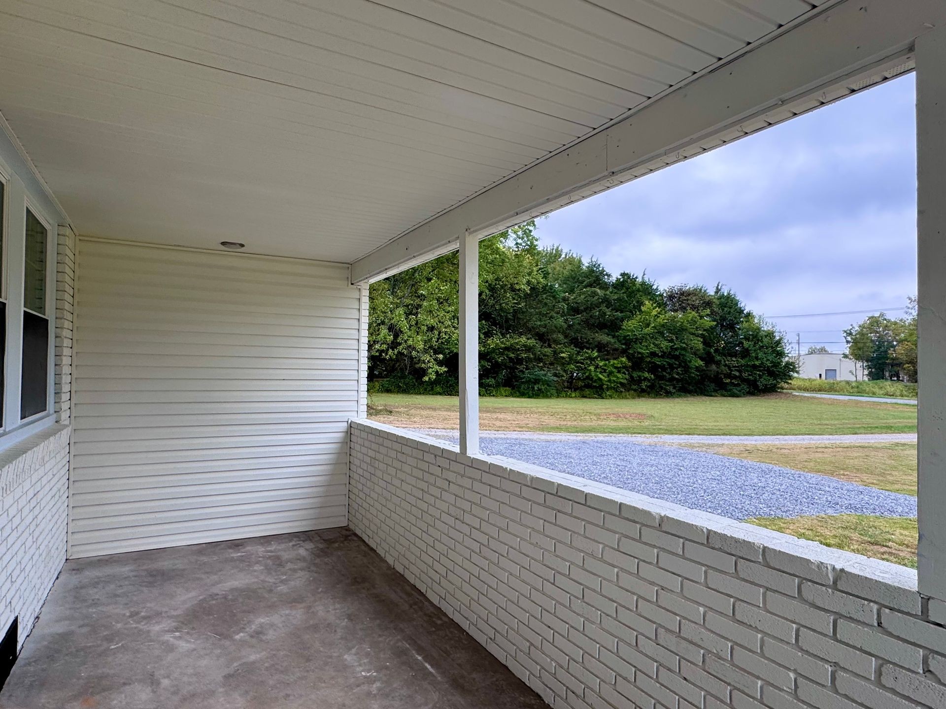 3375 Pembroke Road Clarksville, TN 37042 - Photo 9 of 39 Gallery Image 9