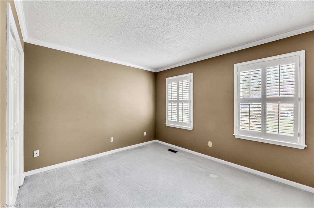 1616 Ternberry Road High Point, NC 27262 - Photo 15 of 28 Gallery Image 15