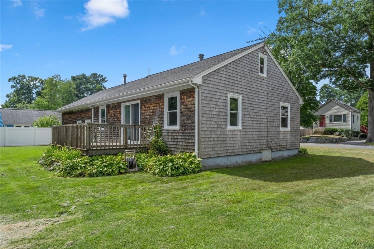 20 Mayflower Road Norton, MA 02766 - Photo 18 of 19 Gallery Image 18