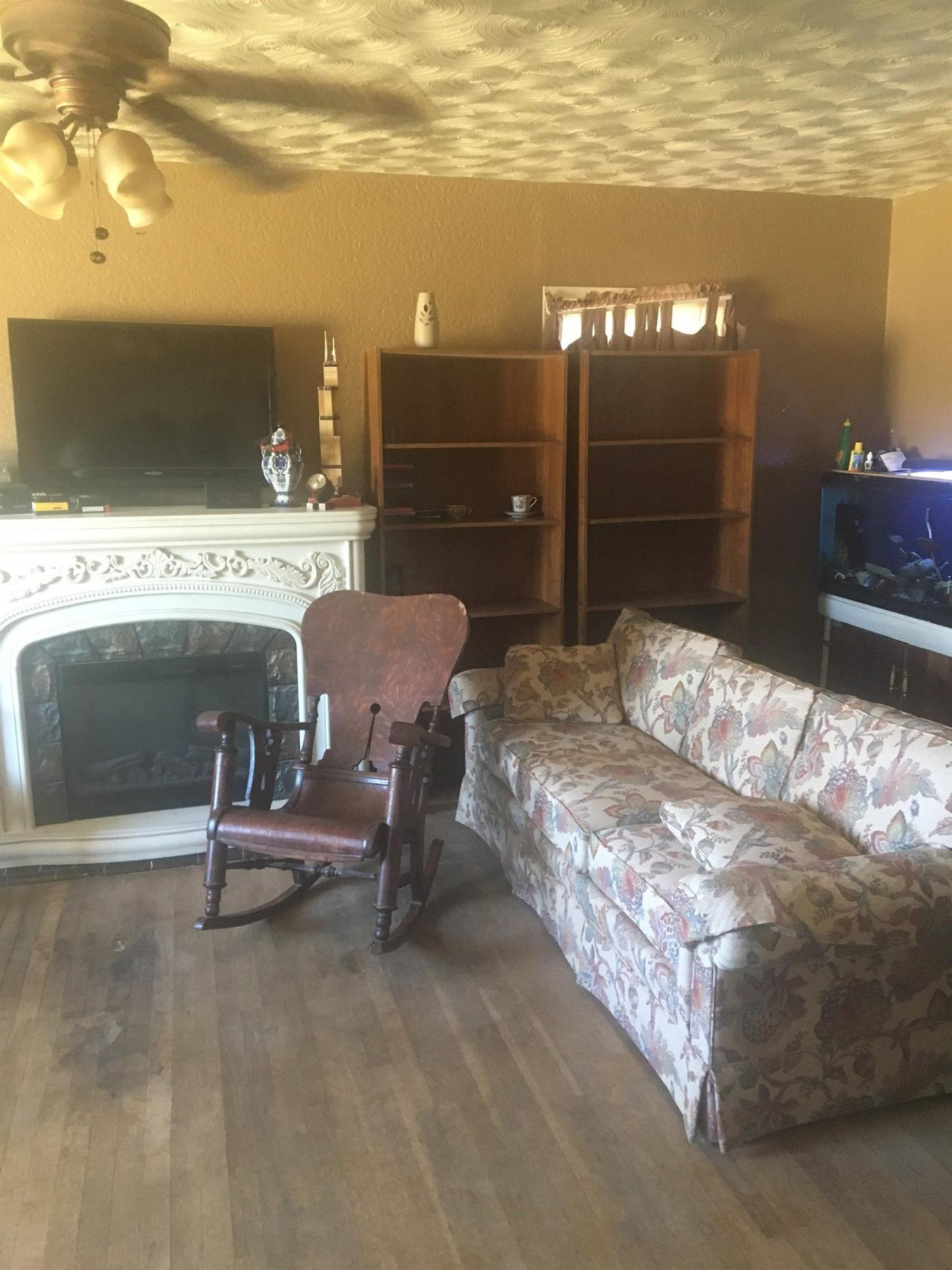 1420 Tilford Street Ralls, TX 79357 - Photo 6 of 7 a view of a room with gym equipment