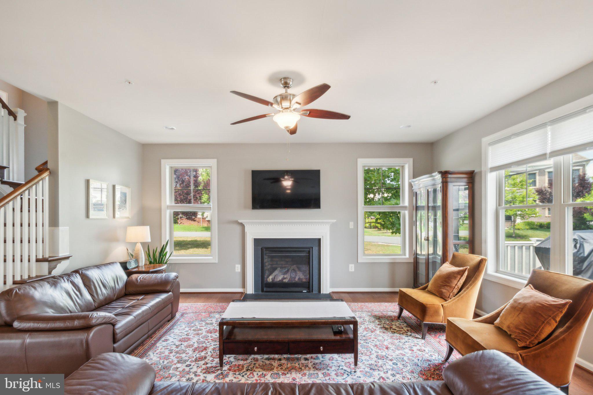 13305 Windy Meadow Lane Silver Spring, MD 20906 - Photo 10 of 25 Bright and inviting living space.