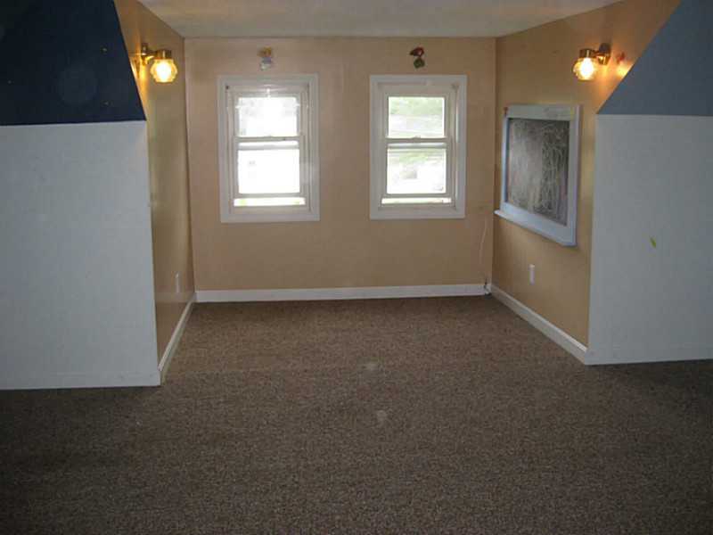 314 Knotty Oak Road Coventry, RI 02816 - Photo 15 of 20 Bedroom.