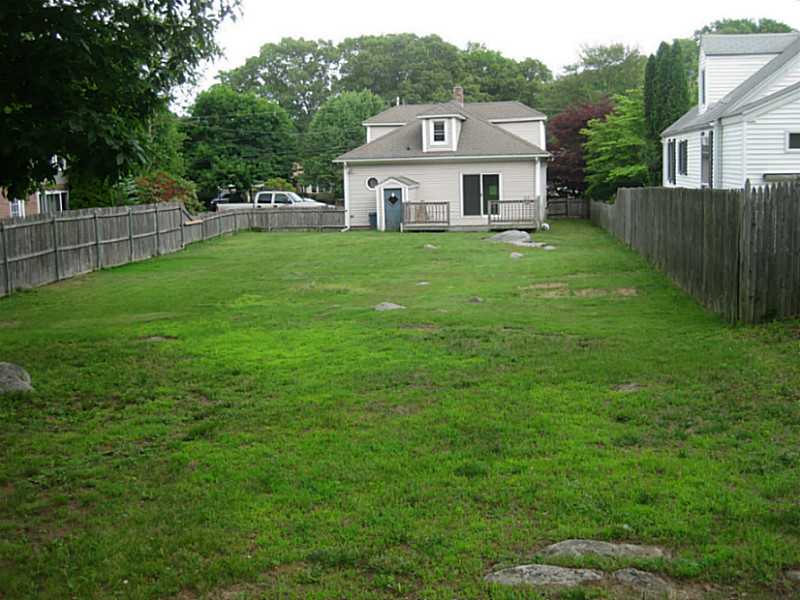 314 Knotty Oak Road Coventry, RI 02816 - Photo 3 of 20 Exterior Back.