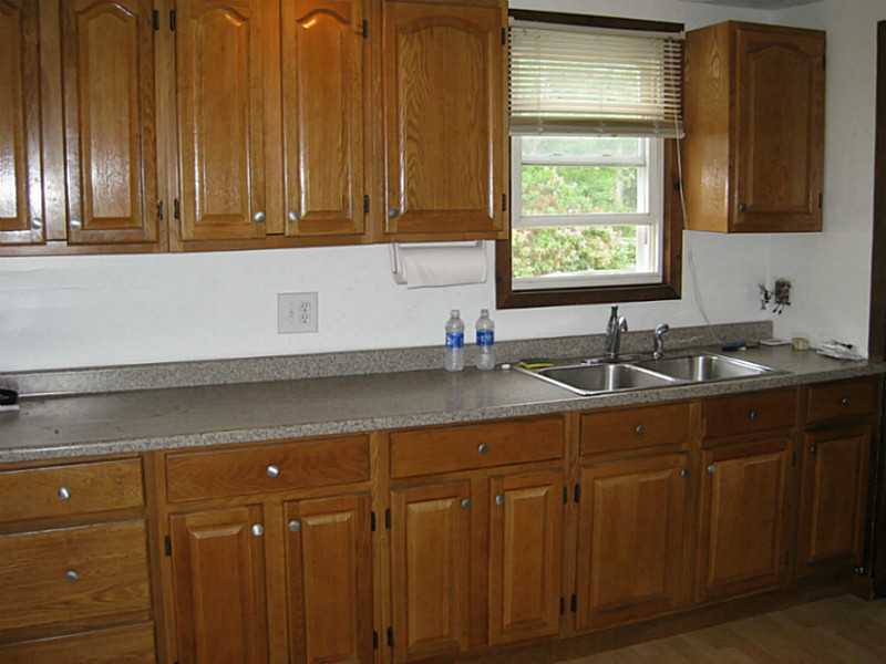 314 Knotty Oak Road Coventry, RI 02816 - Photo 5 of 20 Kitchen.