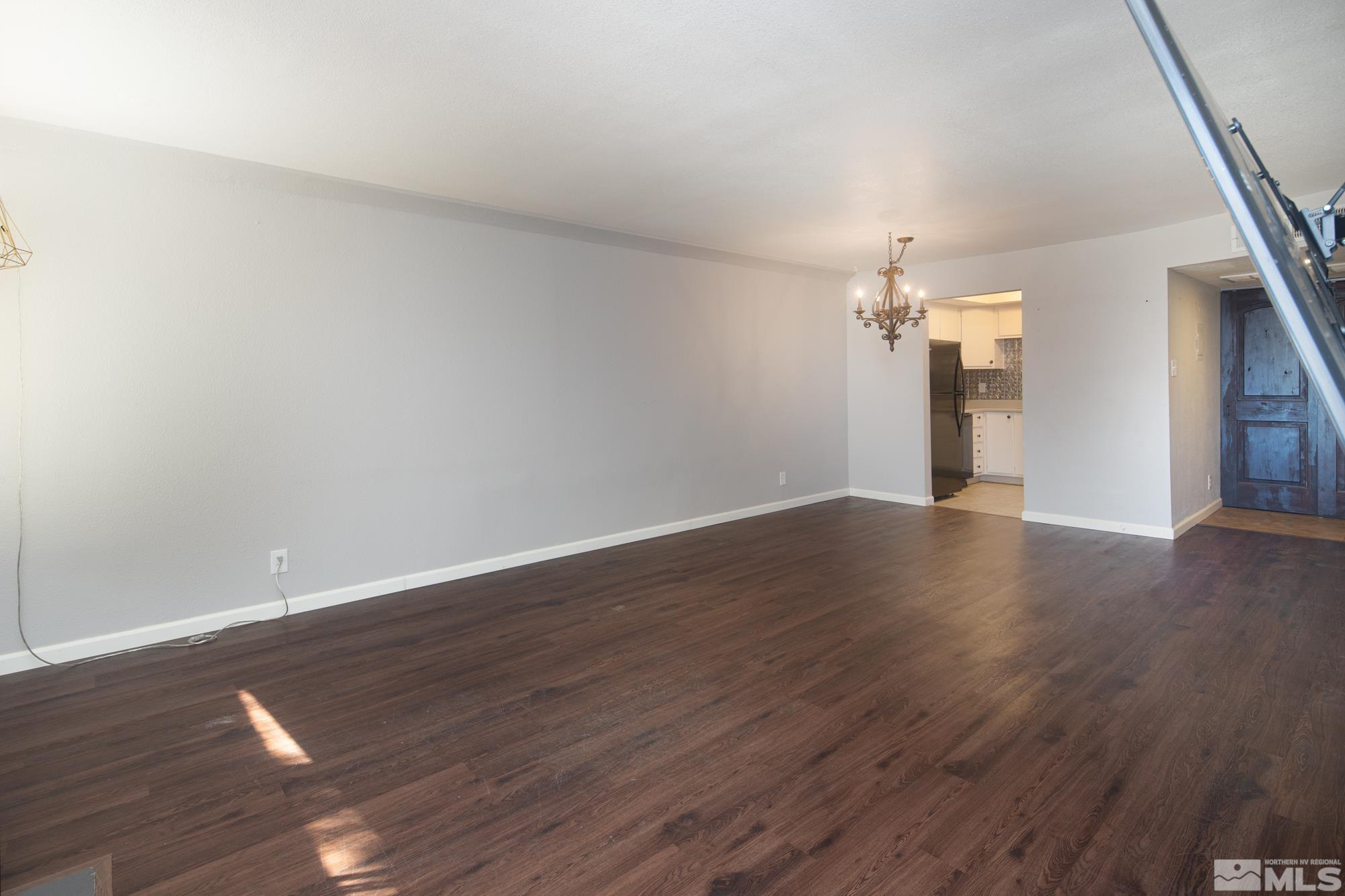 97 Vista Rafael Parkway Reno, NV 89503 - Photo 3 of 18 Photo 3