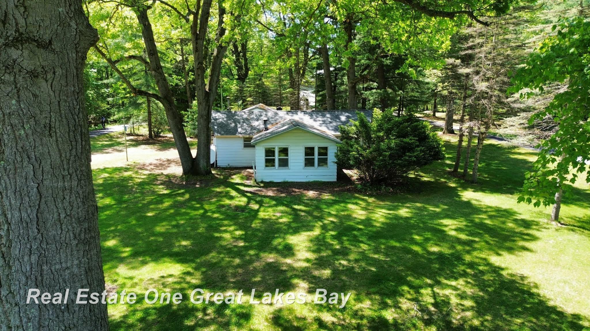 11075 Spencer Road St. Charles, MI 48655 - Photo 1 of 31