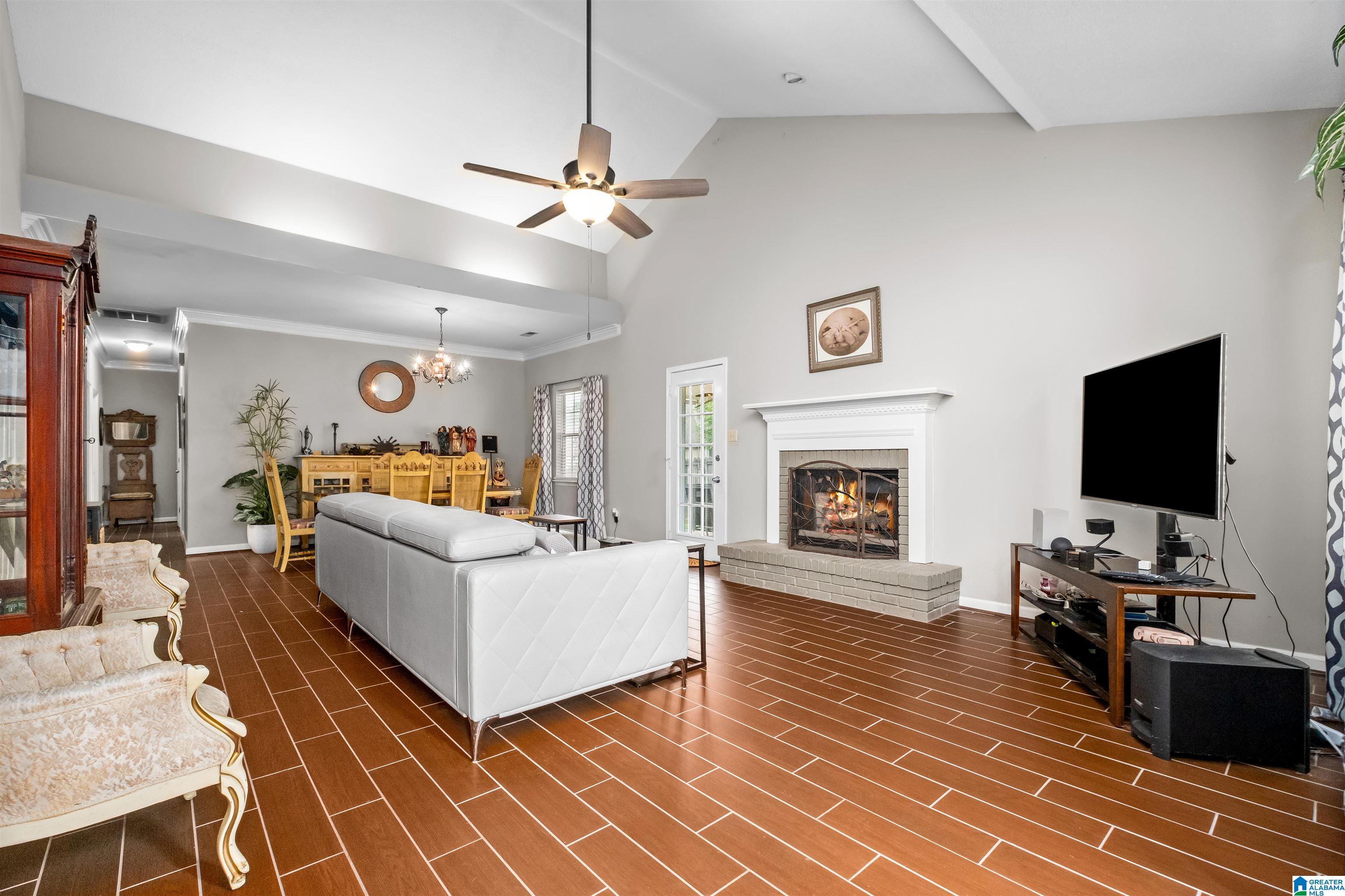 4013 Saddle Run Circle Pelham, AL 35124 - Photo 6 of 30