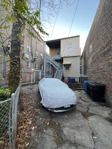 $455,000 | 6513 North Clark Street, Chicago, IL 60626