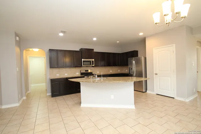 $1,800 | 15243 Field Sparrow, San Antonio, TX 78253