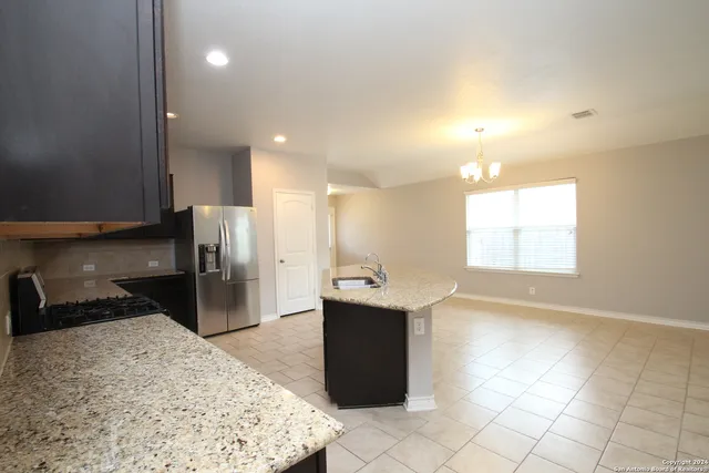$1,800 | 15243 Field Sparrow, San Antonio, TX 78253