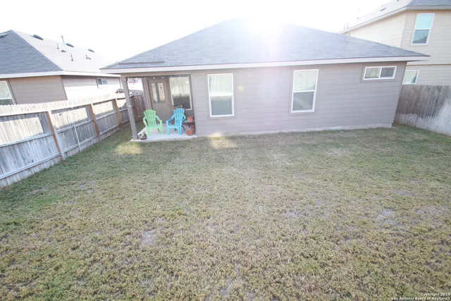 $1,800 | 15243 Field Sparrow, San Antonio, TX 78253