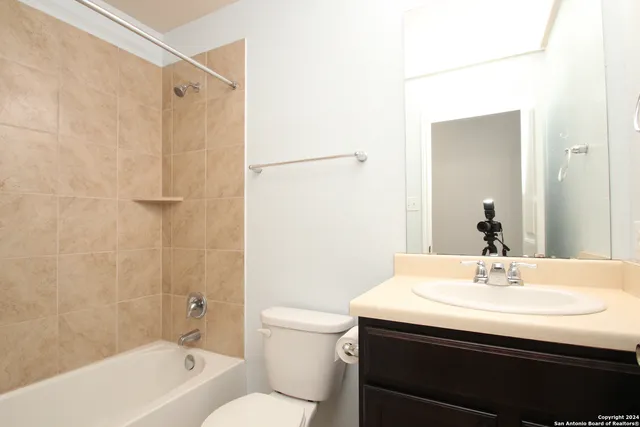 $1,800 | 15243 Field Sparrow, San Antonio, TX 78253