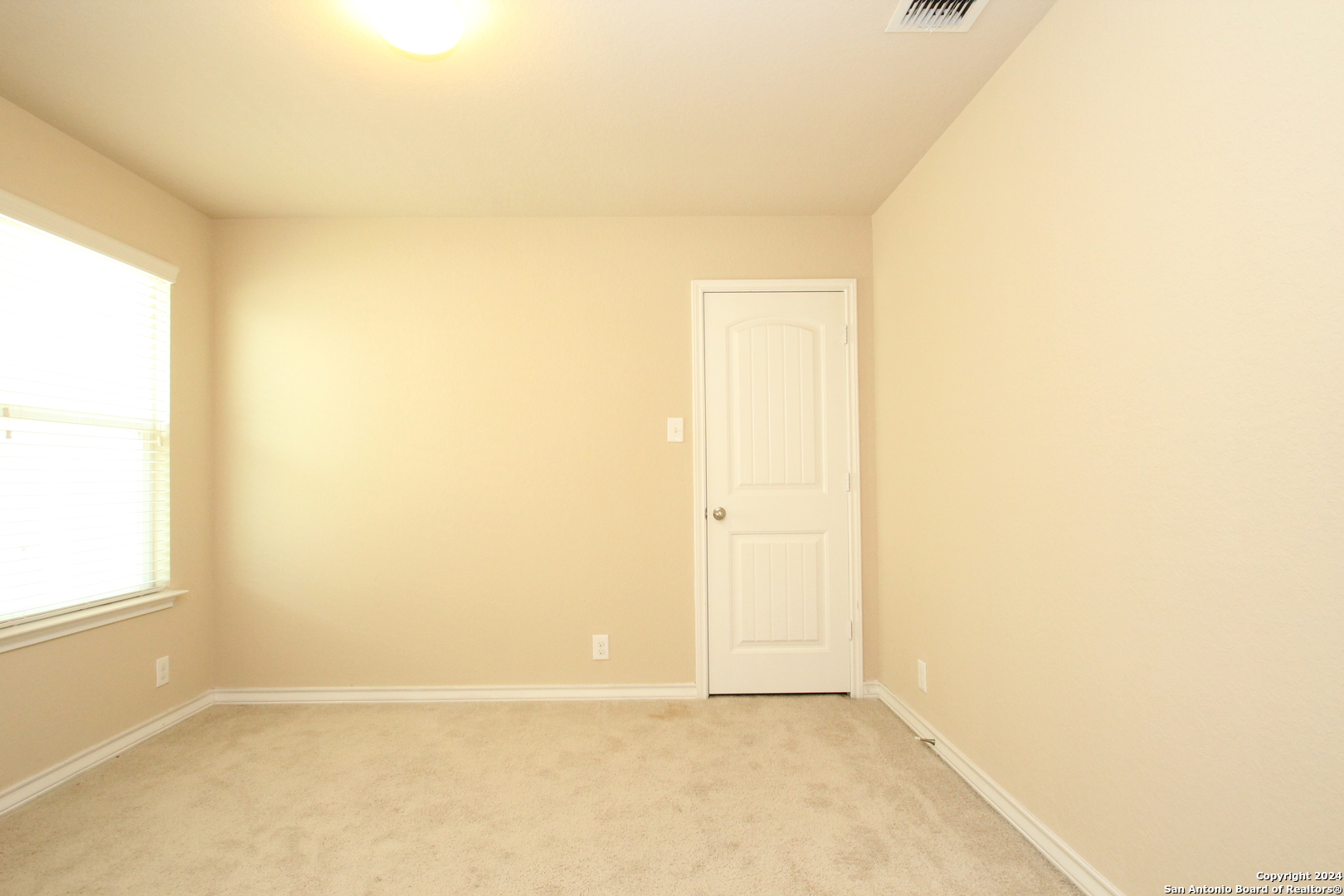 15243 Field Sparrow San Antonio, TX 78253 - Photo 8 of 38