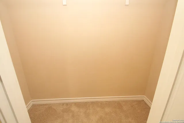 $1,800 | 15243 Field Sparrow, San Antonio, TX 78253