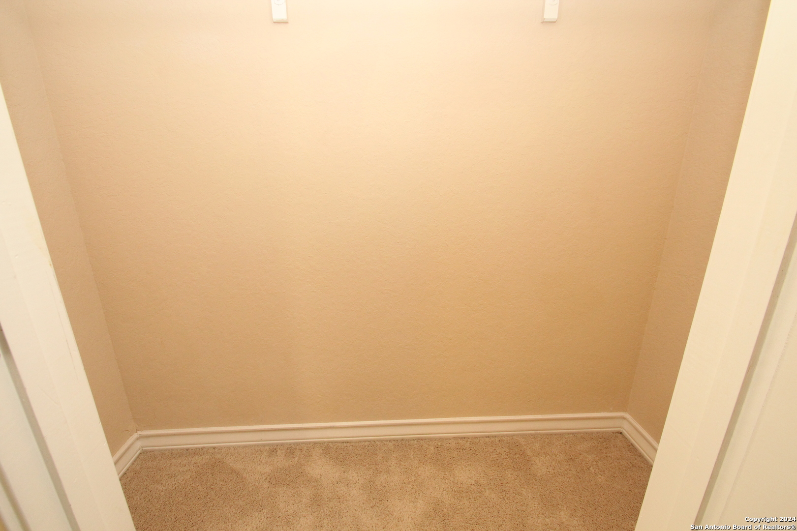 15243 Field Sparrow San Antonio, TX 78253 - Photo 9 of 38