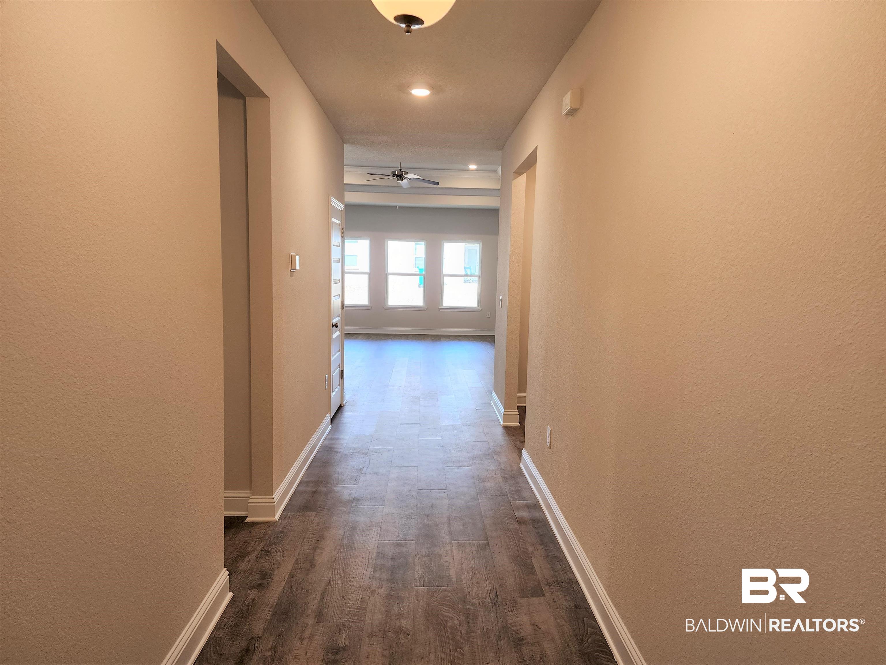 23207 Lieutenant Avenue Foley, AL 36535 - Photo 3 of 6 Foyer