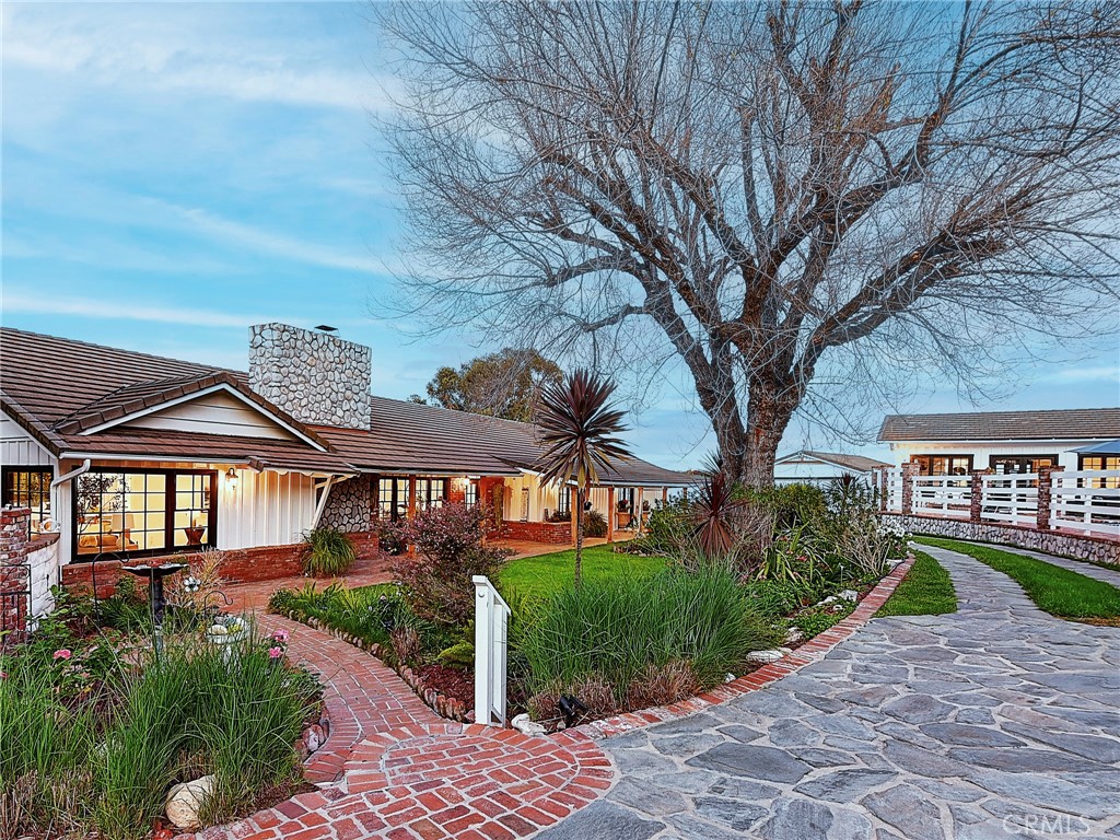 46 Empty Saddle Road Rolling Hills Estates, CA 90274 - Photo 1 of 75