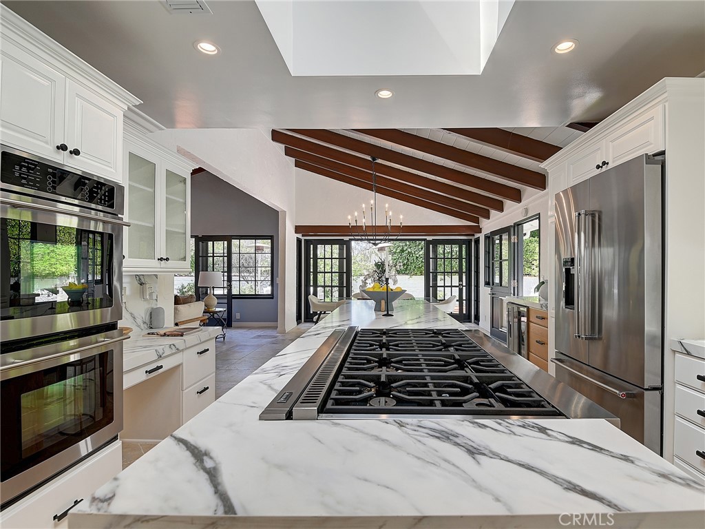 46 Empty Saddle Road Rolling Hills Estates, CA 90274 - Photo 13 of 75