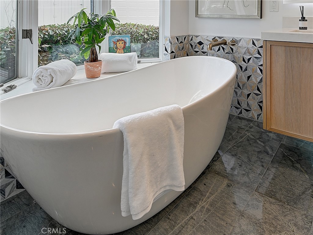 46 Empty Saddle Road Rolling Hills Estates, CA 90274 - Photo 25 of 75