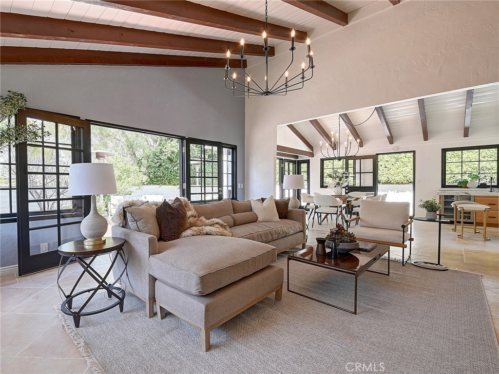 46 Empty Saddle Road Rolling Hills Estates, CA 90274 - Photo 7 of 75