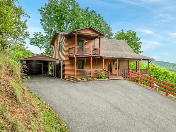 $495,000 | 818 Five Forks Drive, Murphy, NC 28906