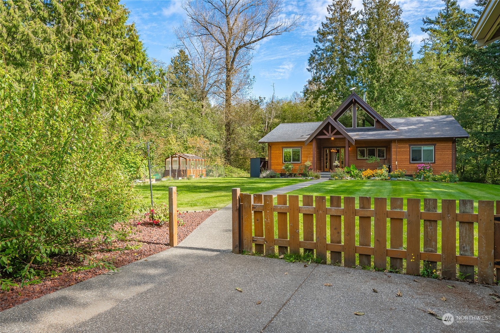 3663 H Street Road Blaine, WA 98230 - Photo 6 of 40