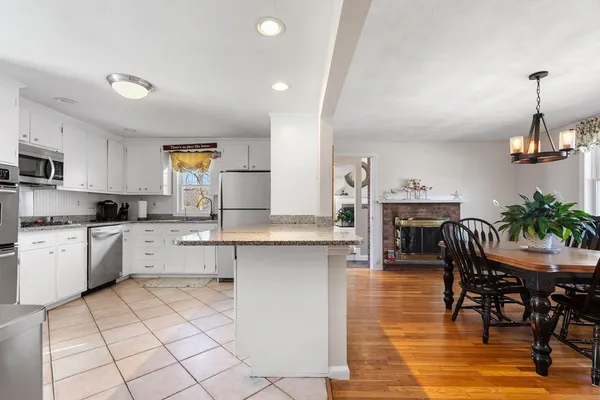 $969,900 | 4 Winter Island Road, Salem, MA 01970