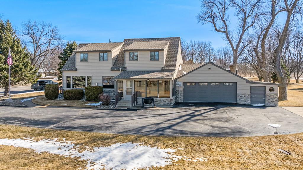509 Cottage Avenue Hendricks, MN 56136 - Photo 1 of 1
