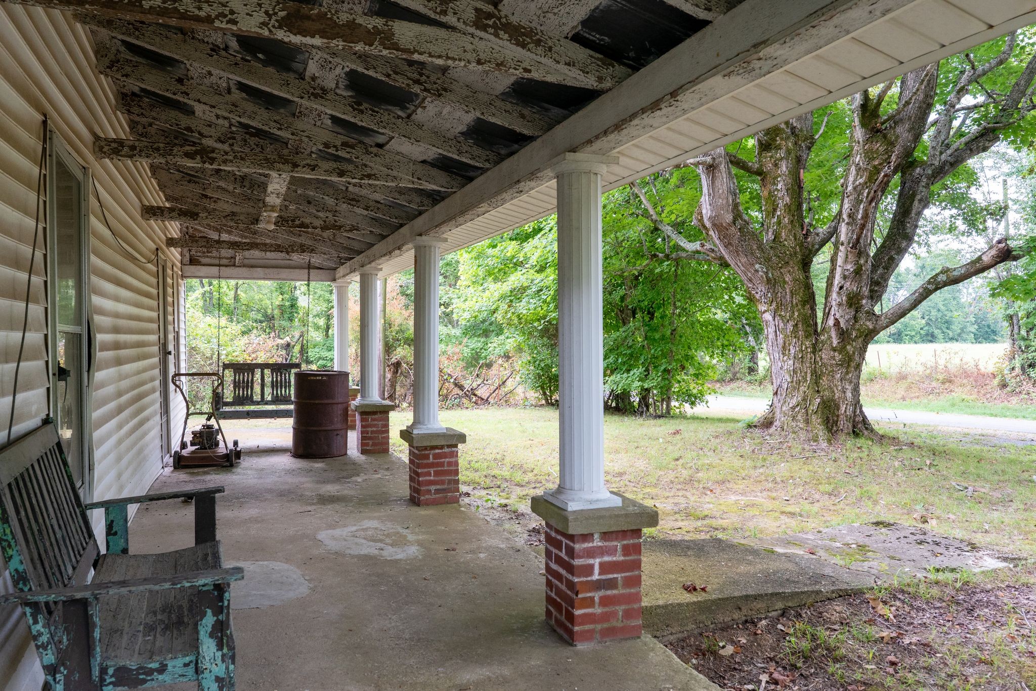2882 Mobley Ridge Road Duck River, TN 38454 - Photo 3 of 70 a view of porch with seating space