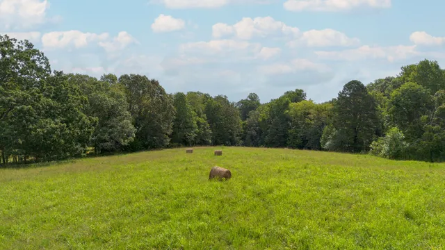 $398,160 | 2882 Mobley Ridge Road, Duck River, TN 38454