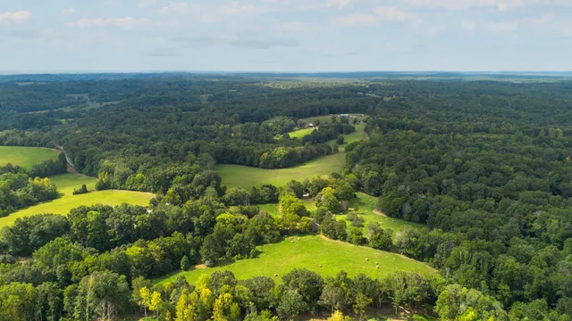 $398,160 | 2882 Mobley Ridge Road, Duck River, TN 38454