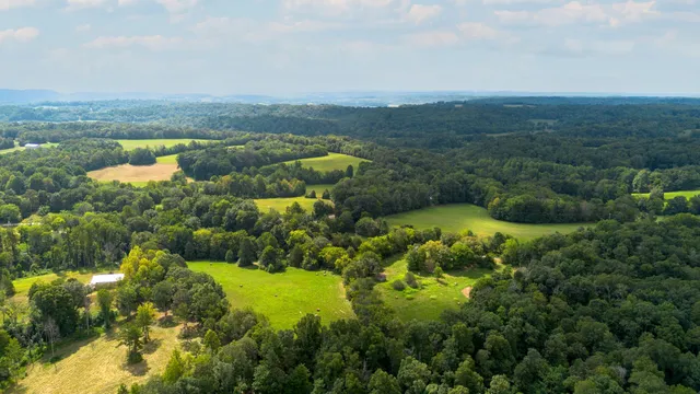 $398,160 | 2882 Mobley Ridge Road, Duck River, TN 38454