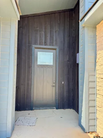 $2,250 | 15532 Greenhouse Way, Lindale, TX 75771