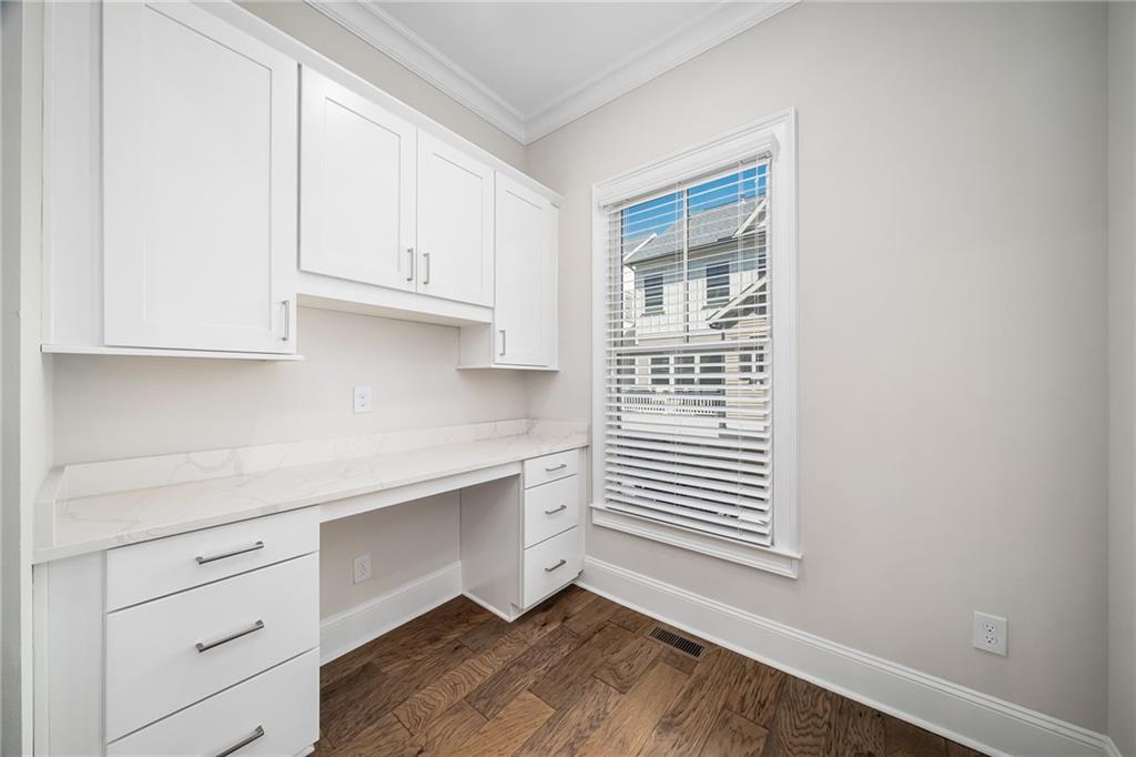 896 Mayfield Road Alpharetta, GA 30004 - Photo 14 of 57 Gallery Image 14