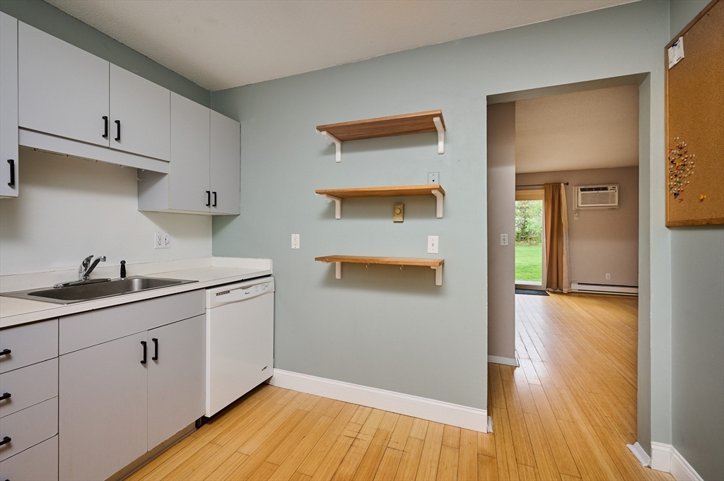 170 East Hadley Road, Unit 52 Amherst, MA 01002 - Photo 8 of 26 Gallery Image 8