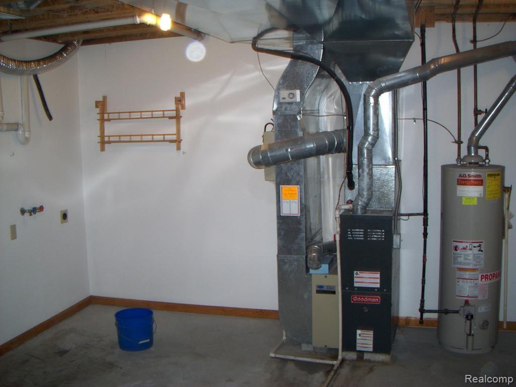 8098 Wildcat Road Croswell, MI 48422 - Photo 7 of 16 007_1024x768